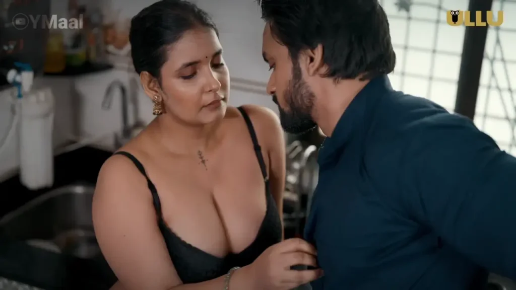 Ridhima Tiwari in Black Bra Nude with Huge Boobs